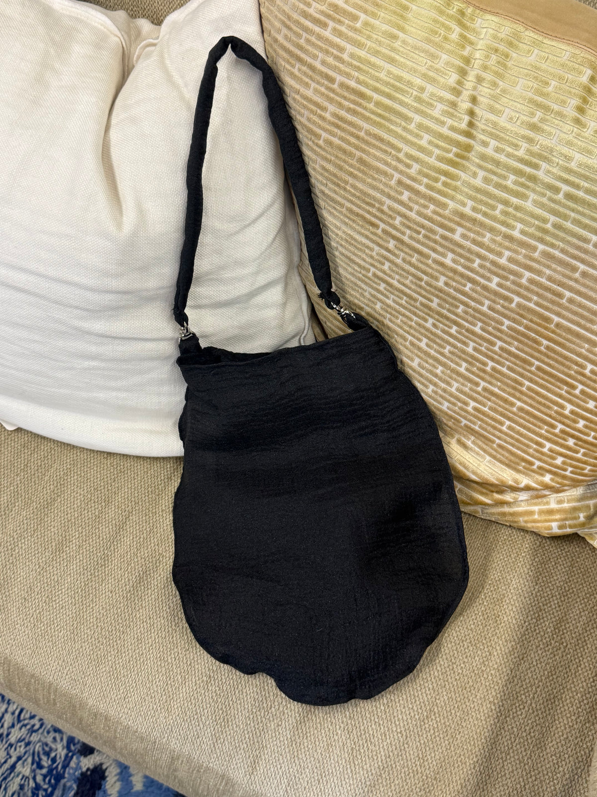 Laura’s bag - black
