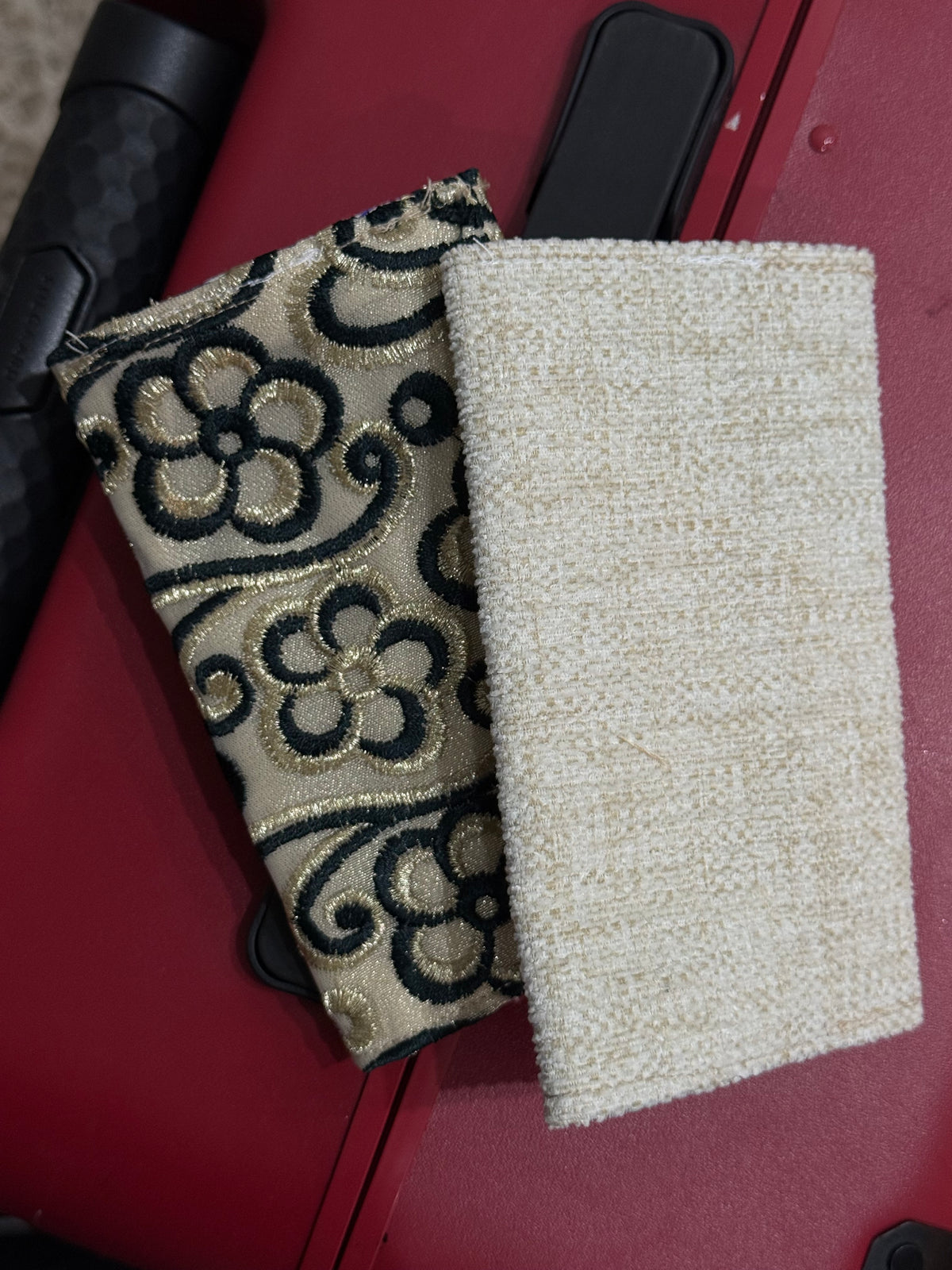 Jire’s passport holder - beige