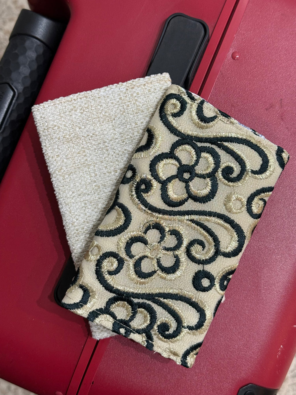Jire’s passport holder - flower